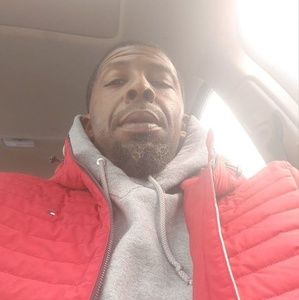 Meet your Posher, Gregory